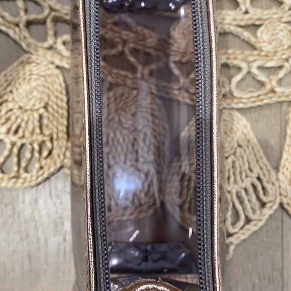 See through cosmetics/ makeup and makeup bag 💼 - Picture 5 of 8